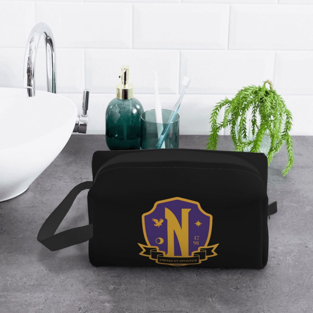 Nevermore Academy Crest (clean - огляд і ціна Beauty Makeup Academy